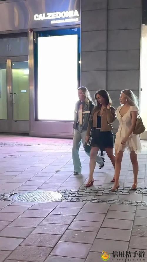 三个黑人三个金发美女,用户:探索文化交融与多样性的魅力