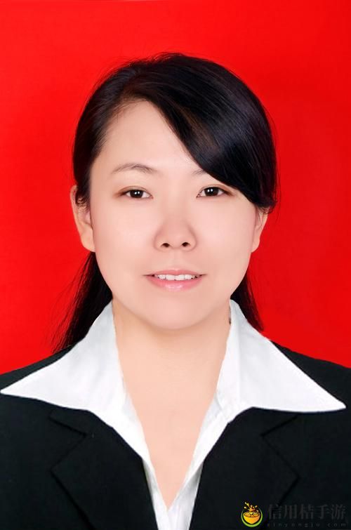雨中公交李艳,网友:为我们的生活带来了温暖