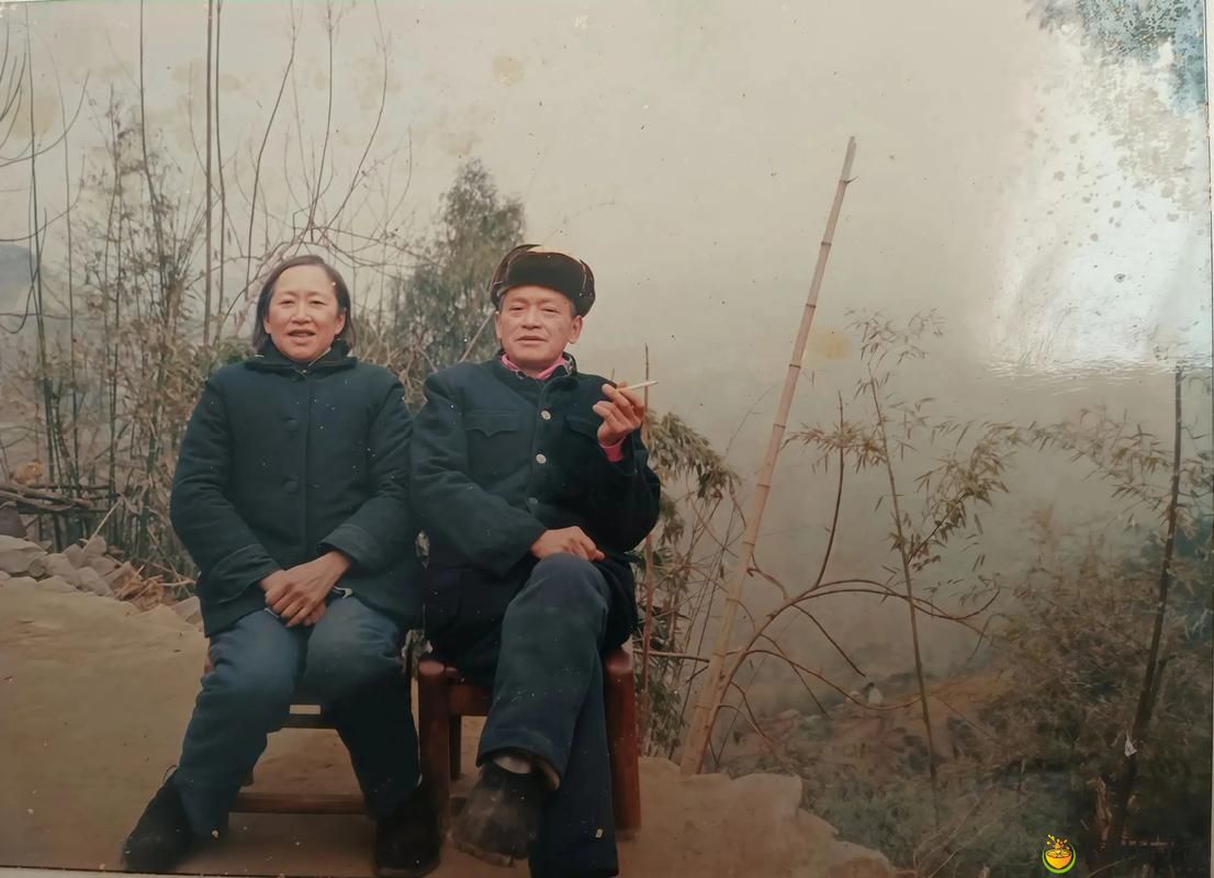 小时候看到外公压在妈妈身上,那时的我内心有何感受?